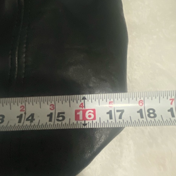 MICHAEL Michael Kors Black Hobo Bag - Picture 4 of 5